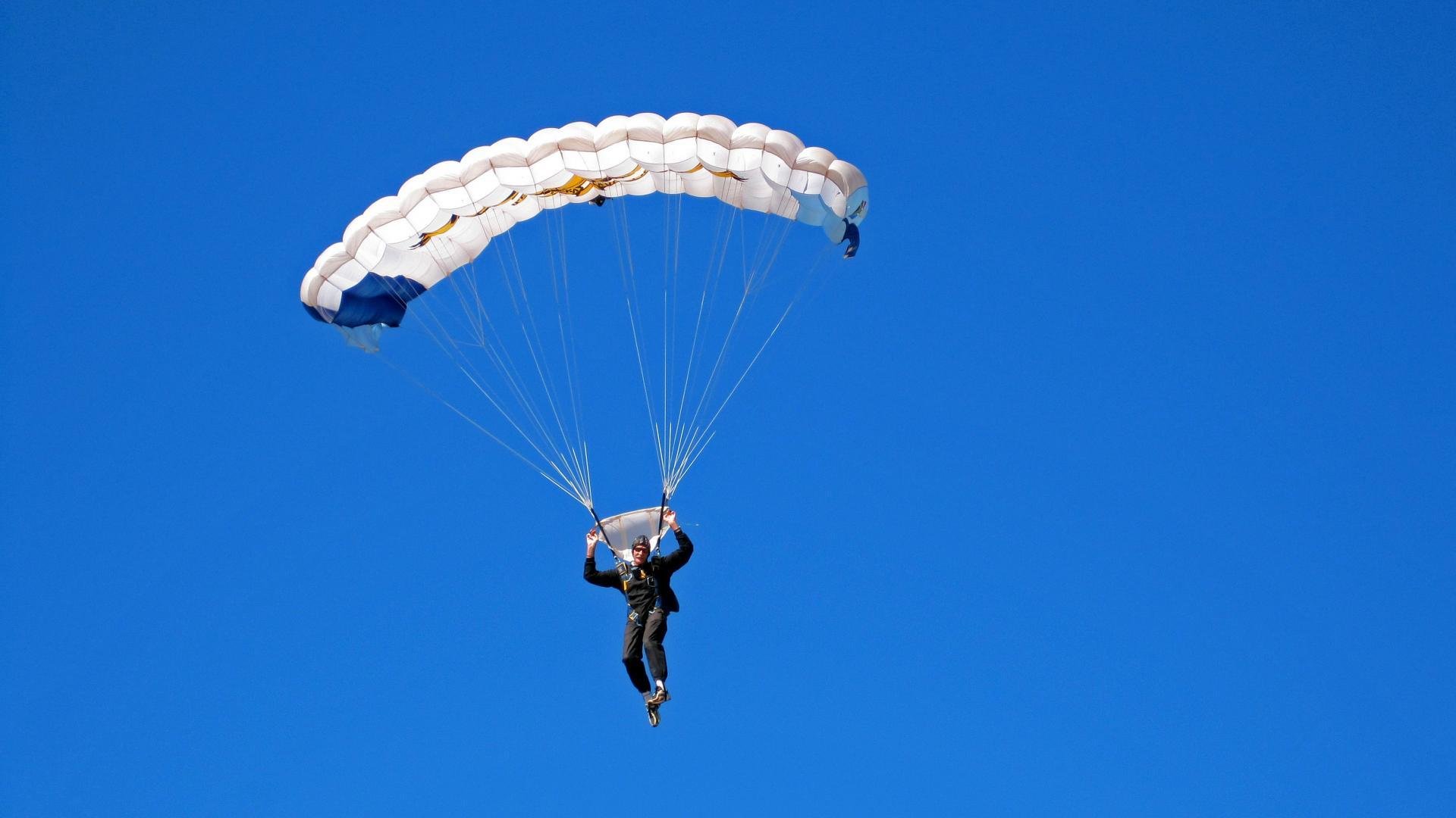 华体会体育登录-“家庭出动！香港牛仔3K亲子跑等你来挑战”